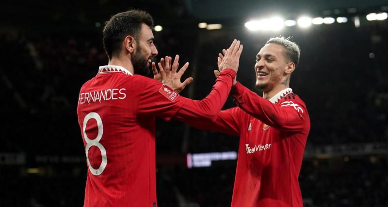  - Manchester United : une star des Red Devils aperçue avec le téléphone au volant