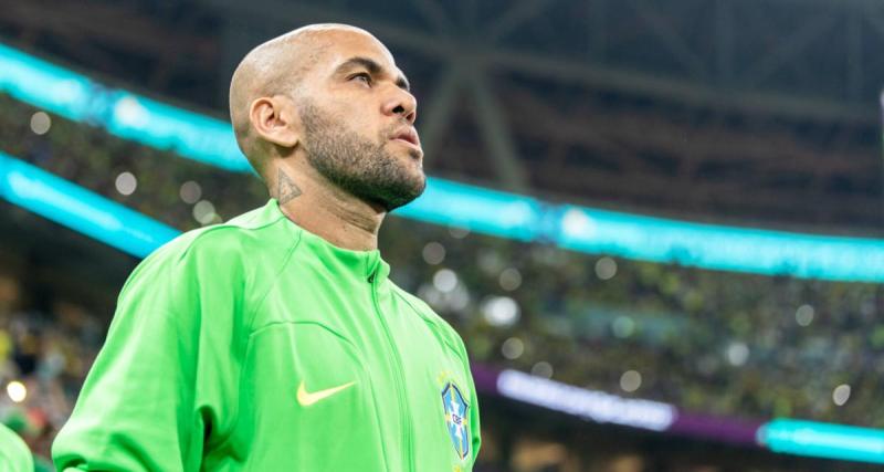  - L'état de Dani Alves en prison inquiète 