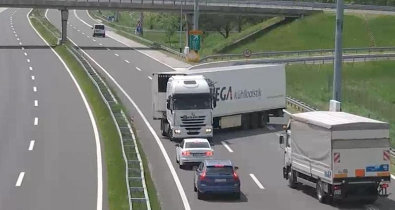  - Le poids lourd s'engage à contre-sens sur l'autoroute, il fait demi-tour à vitesse grand V