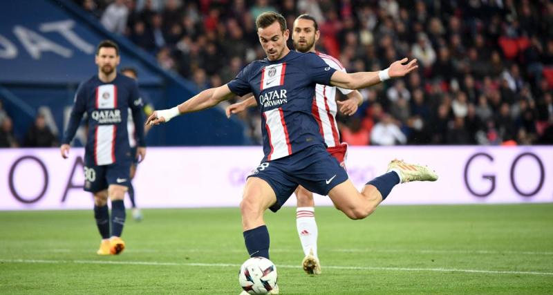  - Sans forcer, le PSG mène face à Ajaccio à la pause