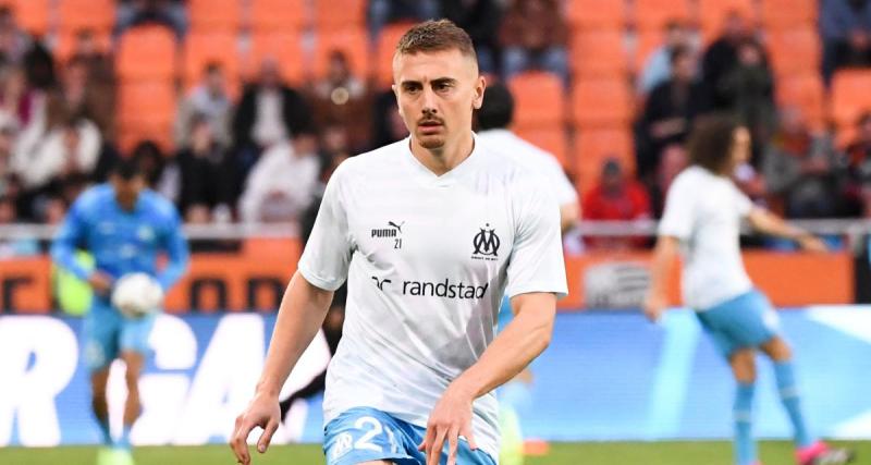  - "Porter ce maillot n'est pas défiler à la Gay Pride" : les mots forts de Valentin Rongier sur la tunique arc-en-ciel