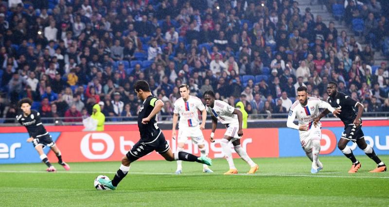  - 🚨 OL - Monaco : Lacazette répond à Ben Yedder, score de parité à la pause !