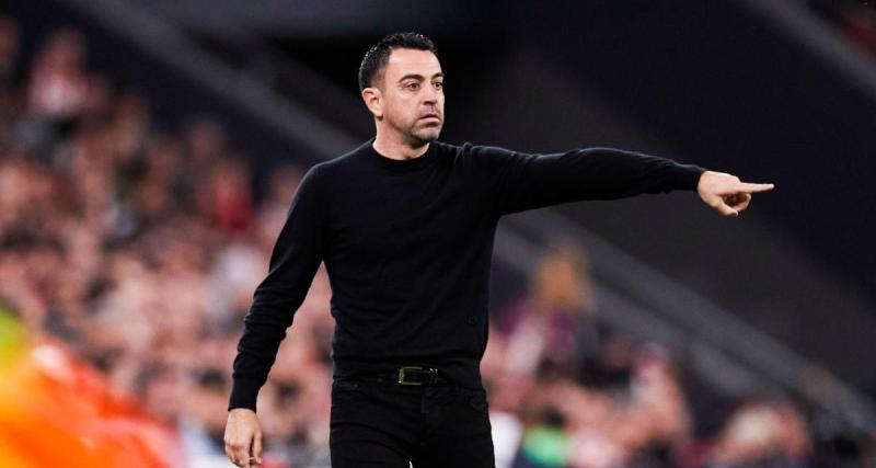  - Barça : Xavi vise deux coups XXL au poste de latéral droit
