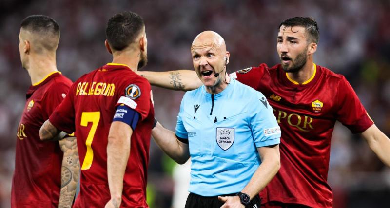 - Séville - AS Roma : l'arbitre de la finale pris pour cible par les supporters romains à l'aéroport