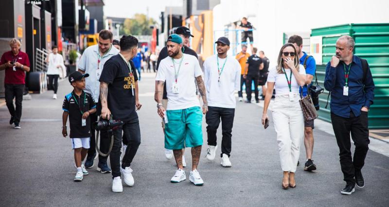  - Neymar est en visite dans le paddock du GP d’Espagne, il a croisé Esteban Ocon, George Russell et Lewis Hamilton