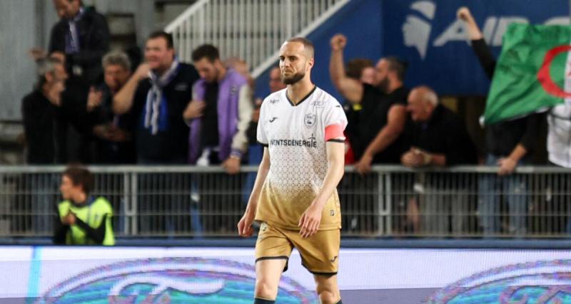  - La dédicace de Lekhal à l'Algérie pendant la fête au Havre