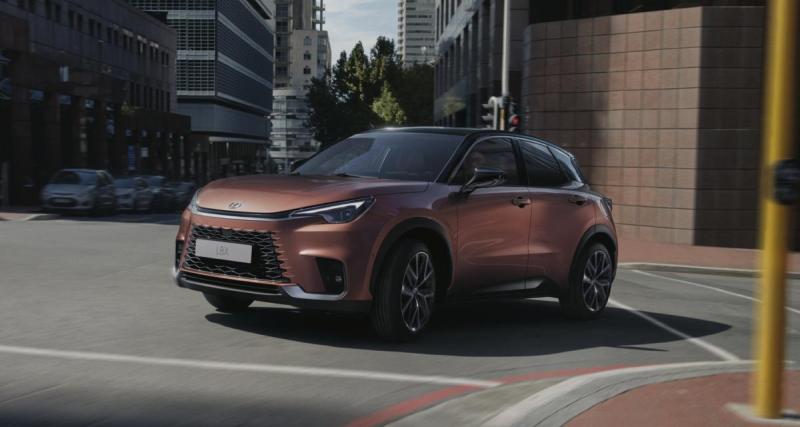  - Lexus LBX (2023) : le nouveau SUV compact se dévoile, il est proposé avec un seul moteur hybride