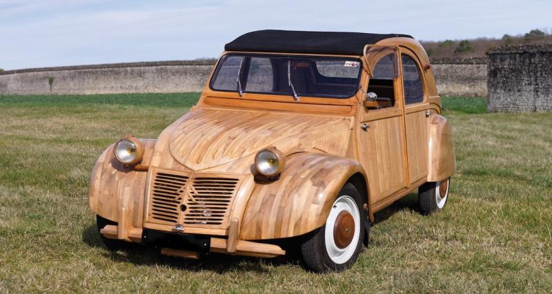  - La Citroën 2CV en bois de Michel Robillard adjugée à un prix record !