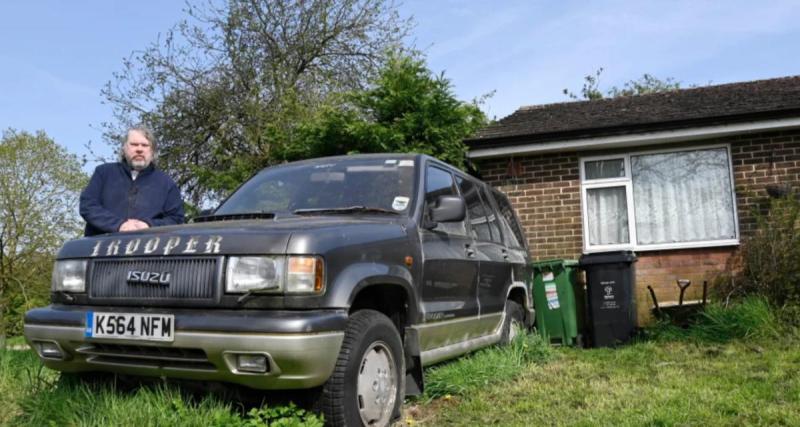  - La voiture de son voisin est abandonnée dans son jardin, le locataire ne peut rien faire pour la bouger