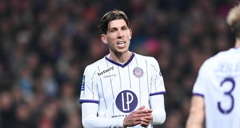  - OL, RC Lens – Mercato : Peter Bosz prêt à souffler un joueur aux Sang et Or !