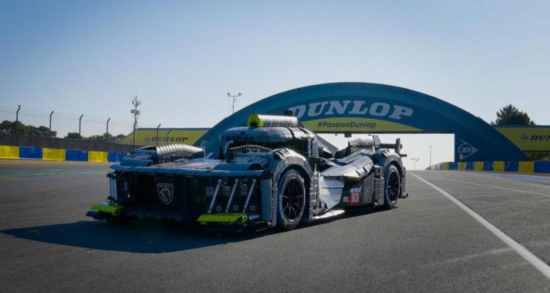  - La Peugeot 9X8 a été reproduite en Lego Technic lors d’un défi en marge des 24 Heures du Mans