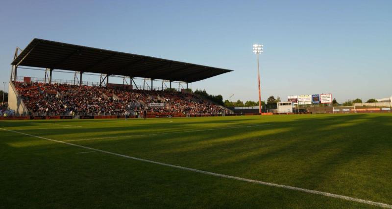  - Laval : un gardien et un défenseur débarquent (off)