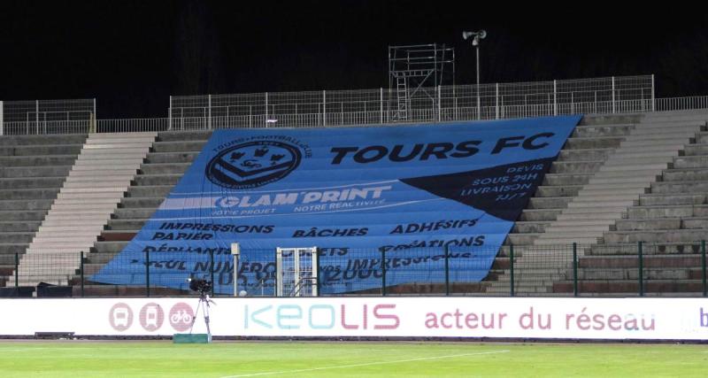  - Tours : un offensif débarque (off)
