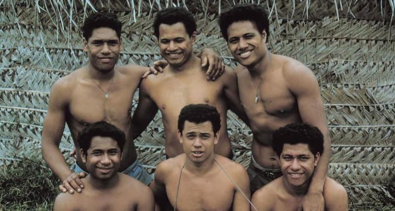  - 15 mois sur une île déserte : l’incroyable histoire des enfants de l’île d’Ata