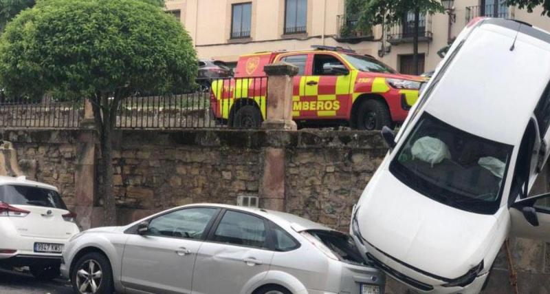  - Ses freins lâchent au mauvais endroit, la voiture termine deux mètres plus bas