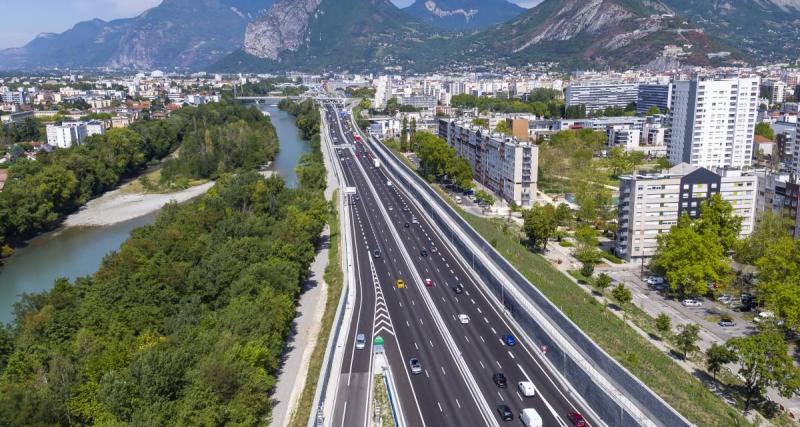  - Voie réservée au covoiturage, aux taxis et aux voitures électriques : les premiers retours positifs de l'A480 située à Grenoble