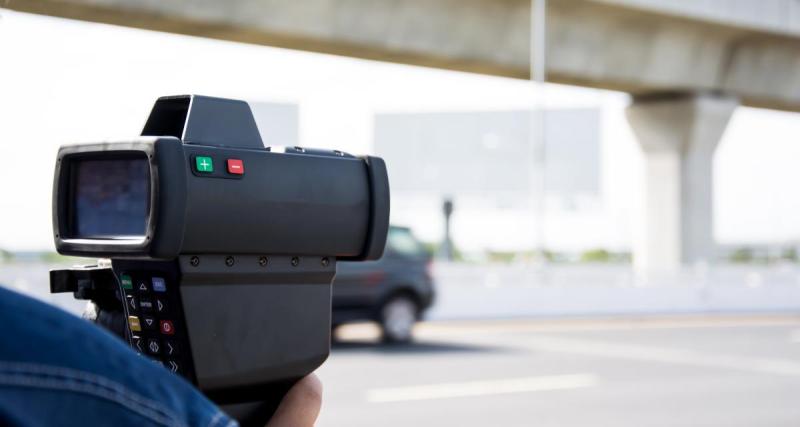  - Contrôlé à 211 km/h avec des copains dans la voiture, ce jeune de 19 ans peut dire adieu à son permis probatoire