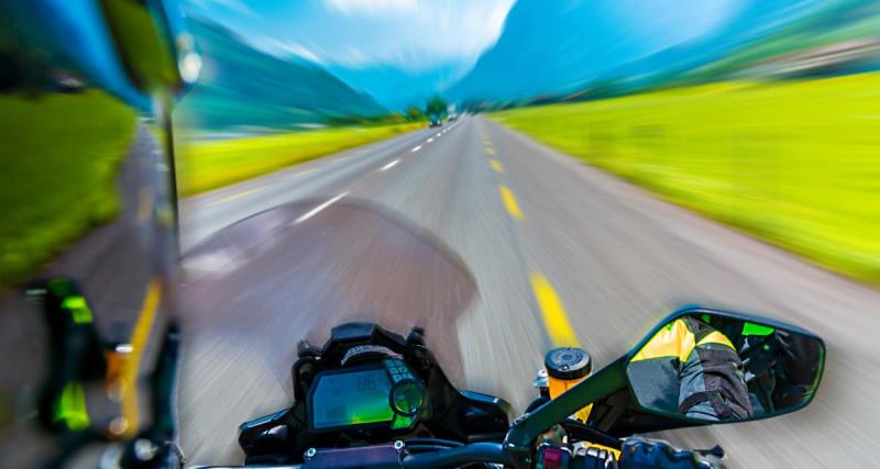 - Flashé une première fois à 187 km/h, le motard fait demi-tour devant les gendarmes et se fait prendre à 202 km/h ! 