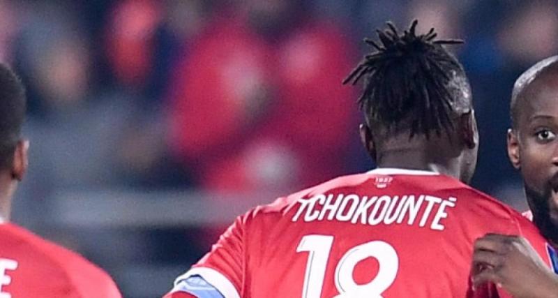  - Nîmes : Malik Tchokounté file à Laval (off)