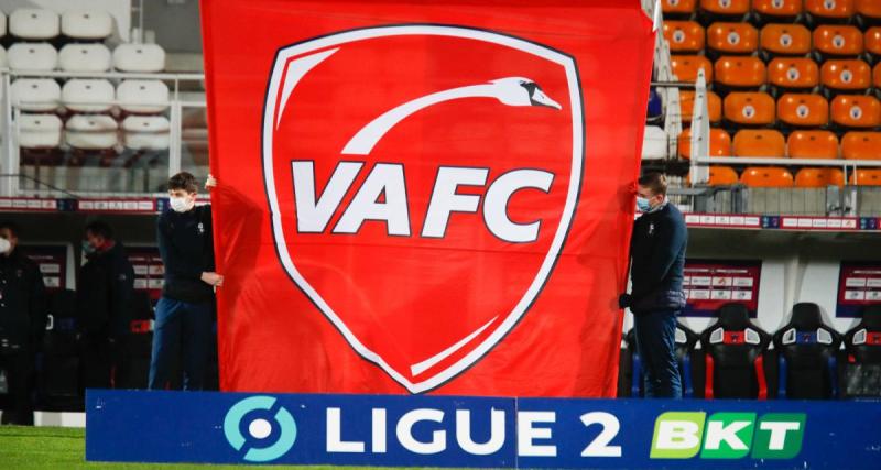  - L2 : Valenciennes dévoile le staff de Jorge Maciel, Guingamp recrute un attaquant (off)