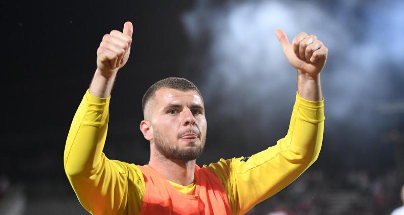  - FC Nantes - Mercato : l'OL éloigne un concurrent des Canaris pour Callens