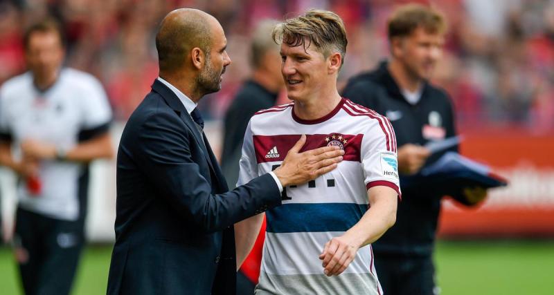  - Schweinsteiger met un énorme tacle à Guardiola 