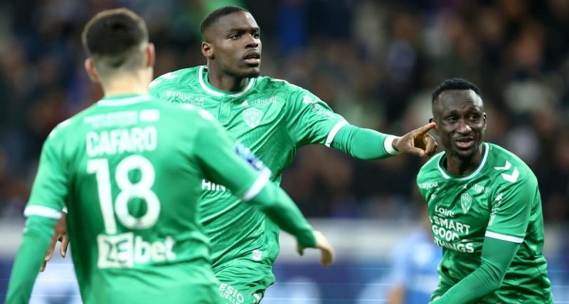  - ASSE – Mercato : un premier club a dégainé pour Niels Nkounkou !