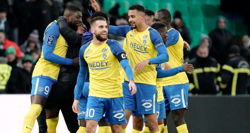  - Ligue 2 : coup de tonnerre, un monument du football français est à deux doigts de déposer le bilan !