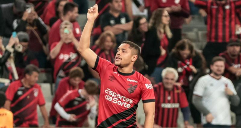  - Barcelone : une pépite brésilienne s'engage avec le Barça