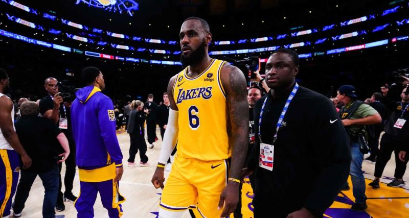  - NBA : LeBron James change de numéro !