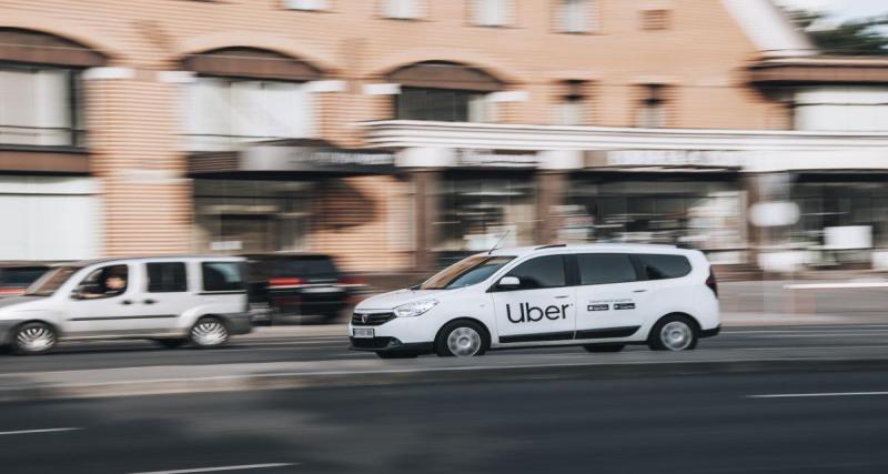  - Uber Files : le rapport de la commission d'enquête parlementaire témoigne d'une "relation opaque mais privilégiée" entre Emmanuel Macron et la société de VTC