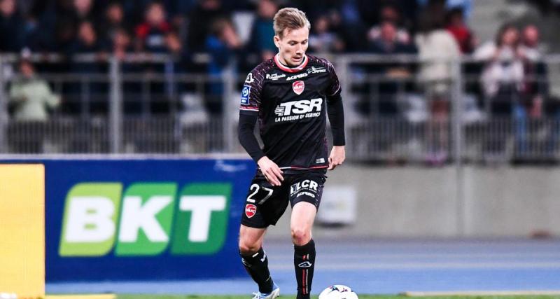  - N1 : un milieu signe à Nîmes, Orléans s'offre un attaquant (off)