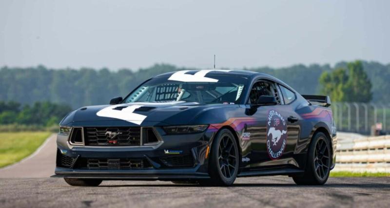  - Ford Mustang Dark Horse R : le premier niveau de la course