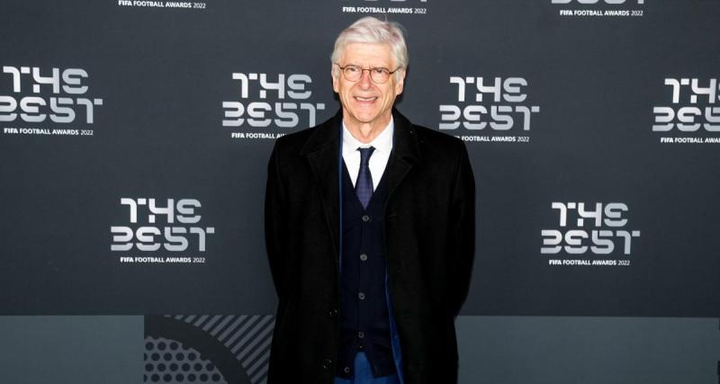  - Arsenal : le club dévoile la statue d’Arsène Wenger et lui rend hommage !