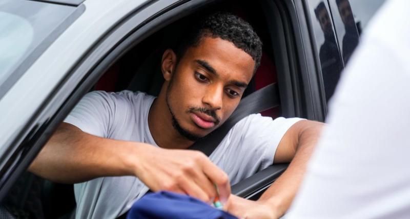  - PSG : un indésirable se rapproche d’un départ en Angleterre 