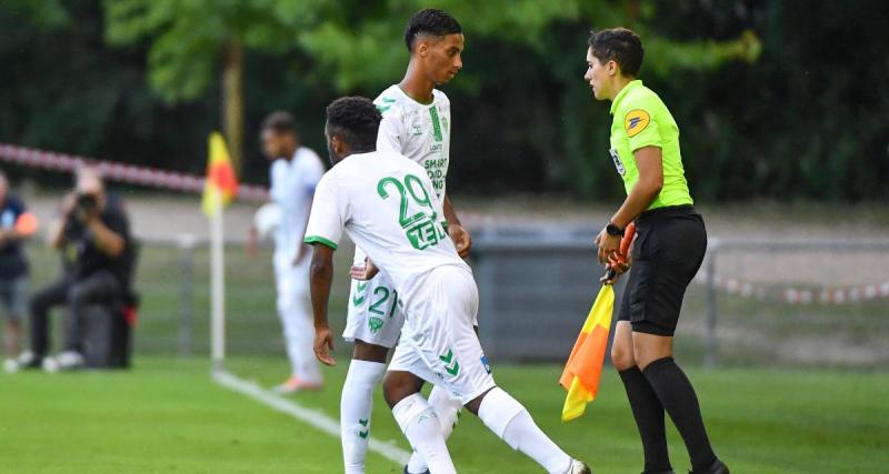  - Saint-Étienne : un attaquant des Verts écarté des terrains plusieurs mois