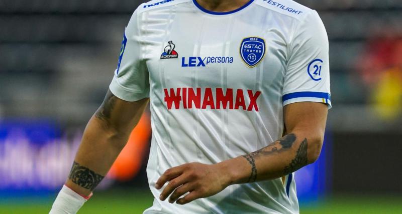  - Troyes : l'ESTAC dévoile ses nouveaux maillots