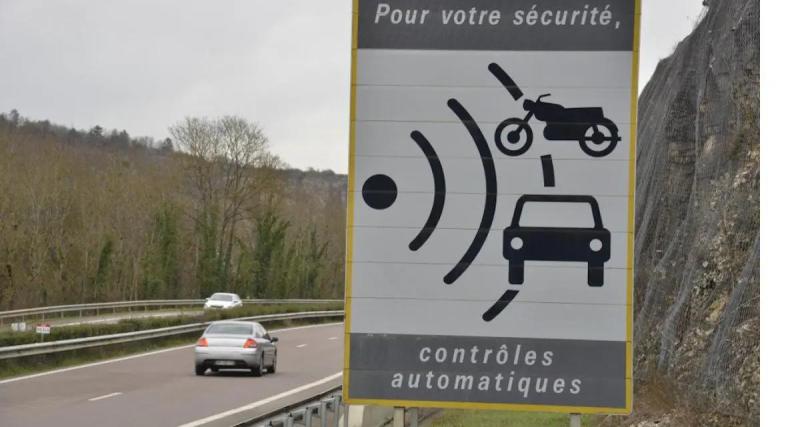  - Un distributeur de repas déguisé en radar provoque la colère des automobilistes 