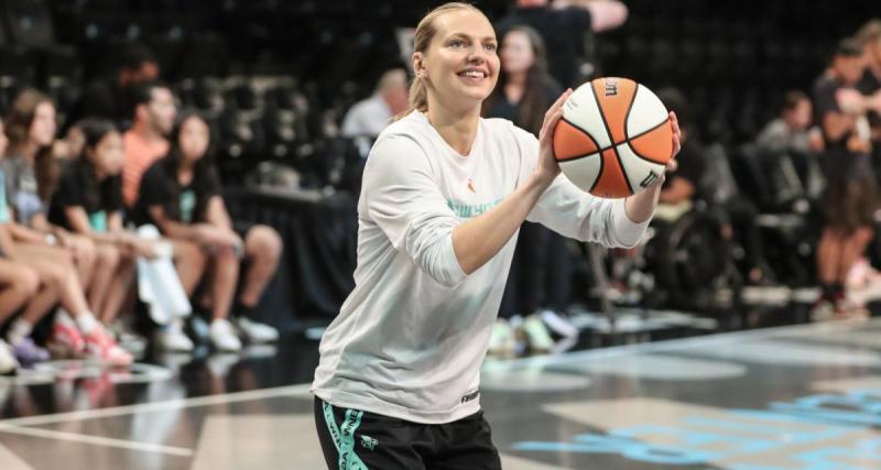  - New York Liberty : la superbe étreinte de Marine Johannès avec une immense star du football français