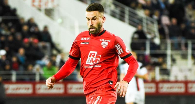  - FC Nantes – Mercato : un ancien Canari propose ses services !