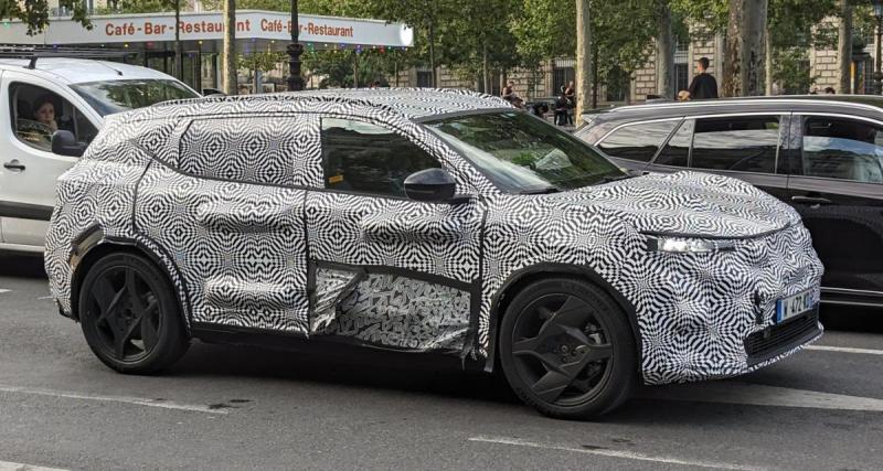  - Spyshots : Le Renault Scenic est en vadrouille à Paris