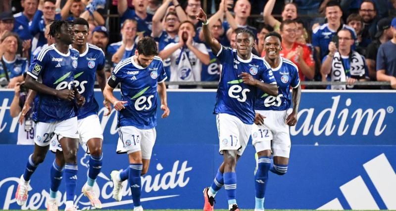  - Strasbourg : la magnifique communion entre joueurs et supporters après la victoire contre l’OL