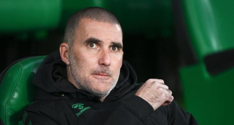  - ASSE : Batlles, Perrin, Soucasse, les joueurs... Guillou tire dans le tas