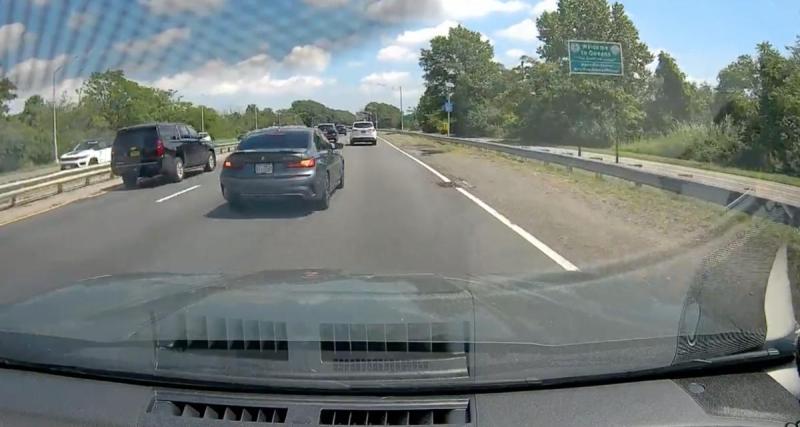  - VIDEO - Il pensait pouvoir slalomer entre les voitures, sa course folle se termine contre la glissière de sécurité