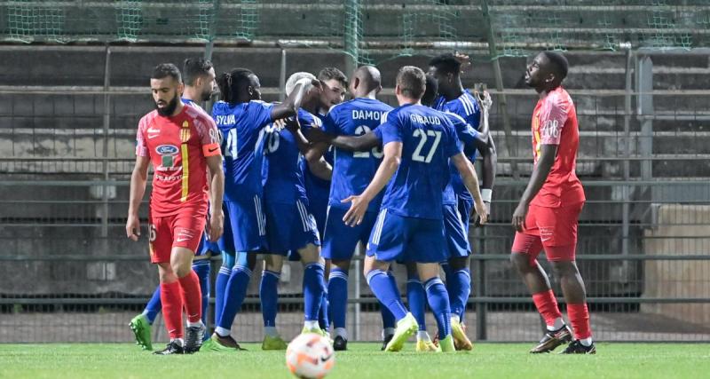  - Versailles : les nouveaux maillots dévoilés