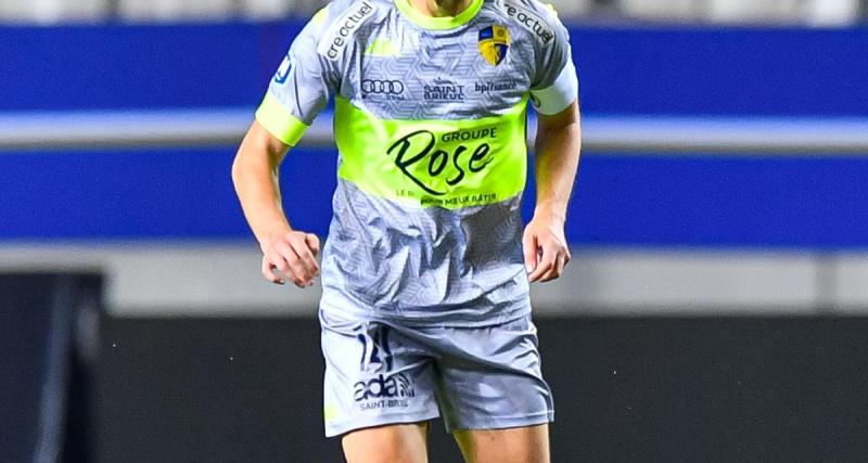  - Stade Briochin : le nouveau maillot domicile dévoilé