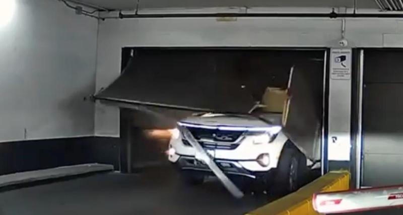  - VIDEO - Parking fermé ou pas, ce SUV n’a pas de patience