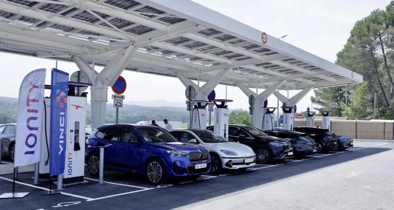  - Recharge électrique : vers une réservation payante des bornes pour ne plus avoir à faire la queue ?