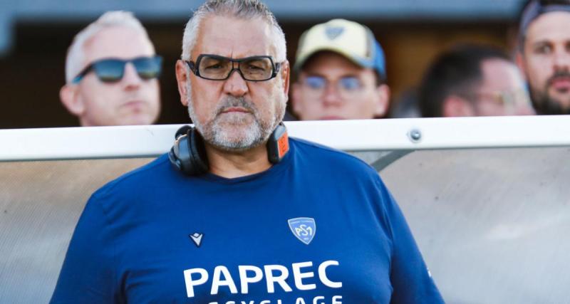  - Top 14 : “J’ose espérer que nous ne sommes pas une équipe de semaine”, Urios (Clermont) met la pression sur ses joueurs 