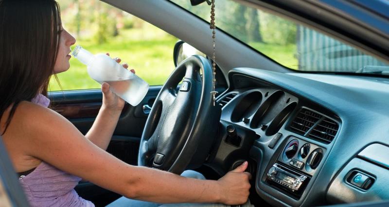  - Cette conductrice fortement alcoolisée est arrêtée par la police, elle récidive 3h plus tard